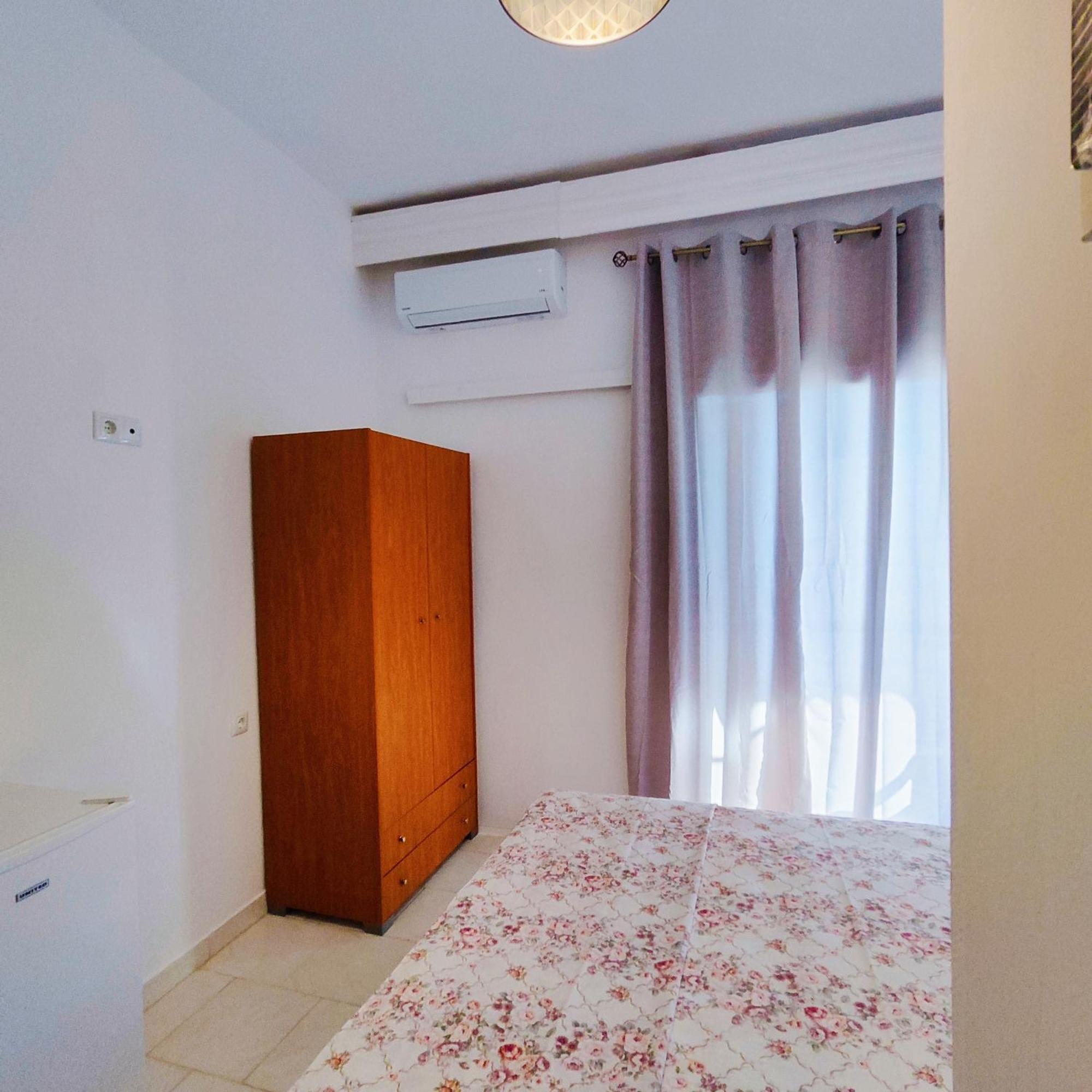 Nea Skioni Comfy Apartments - Halkidiki Eksteriør billede
