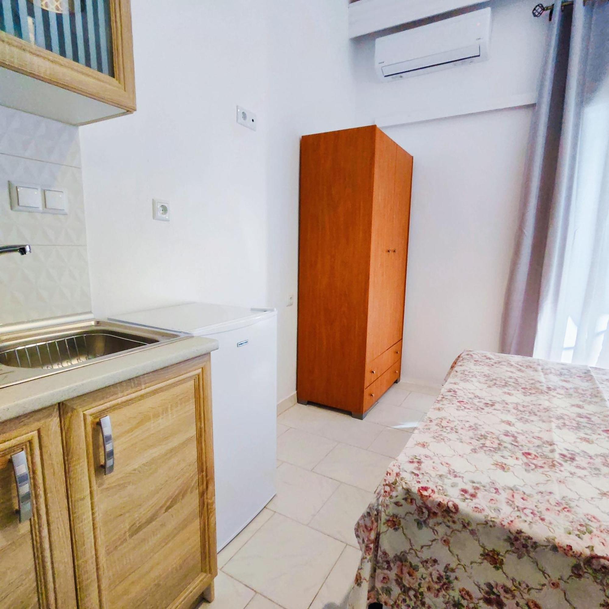 Nea Skioni Comfy Apartments - Halkidiki Eksteriør billede