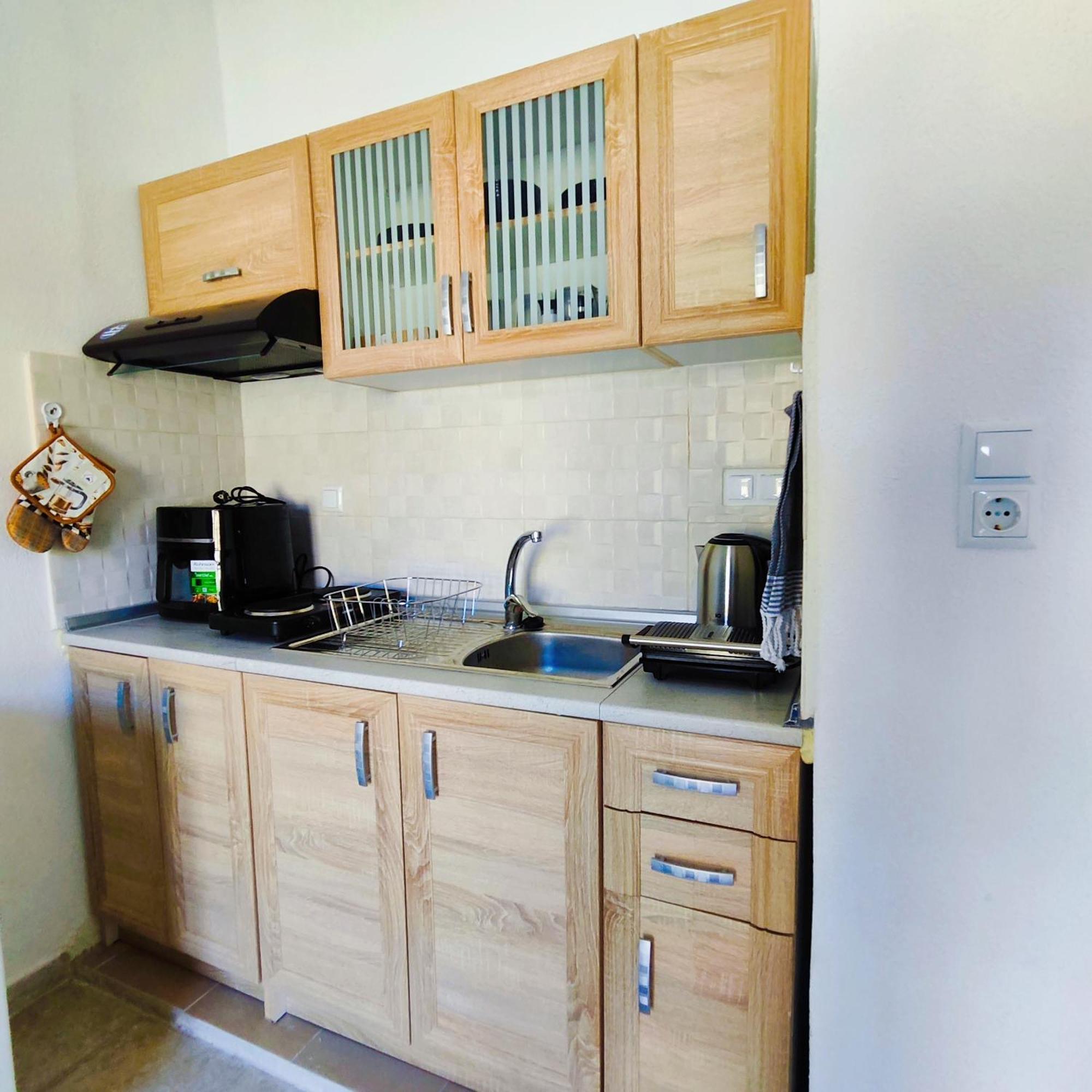 Nea Skioni Comfy Apartments - Halkidiki Eksteriør billede
